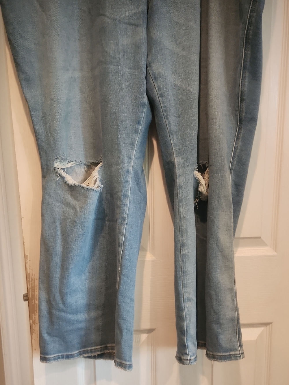 NWT Good American Plus Sz 30 Good Curve Straight Distressed Denim Jeans Inseam28 - Picture 2 of 10